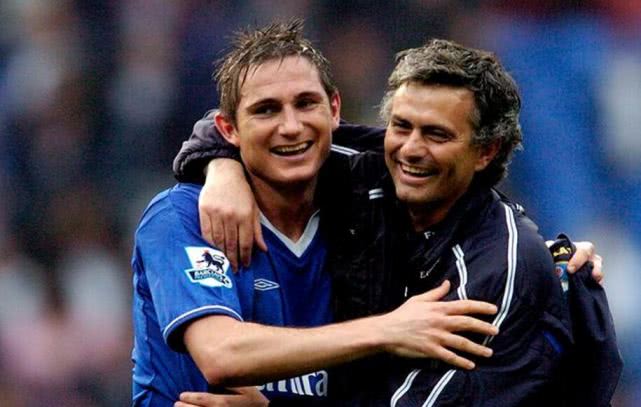 这一备受瞩 这一备受瞩